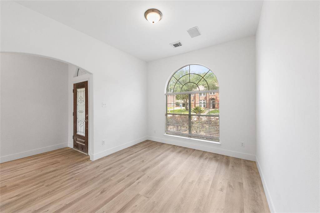 Formal dining room, office, or den - multiple possibilites