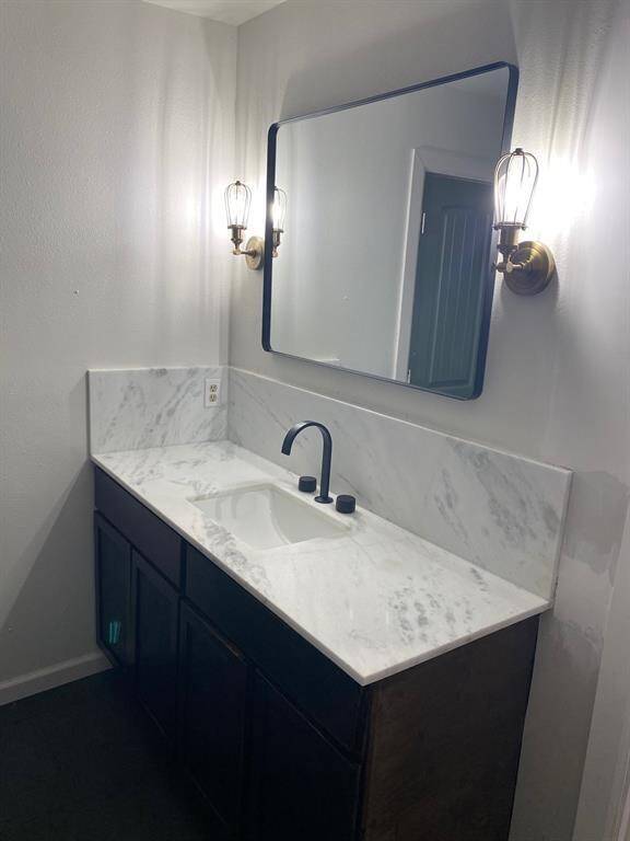 Primary Bath 2 of 2 sinks