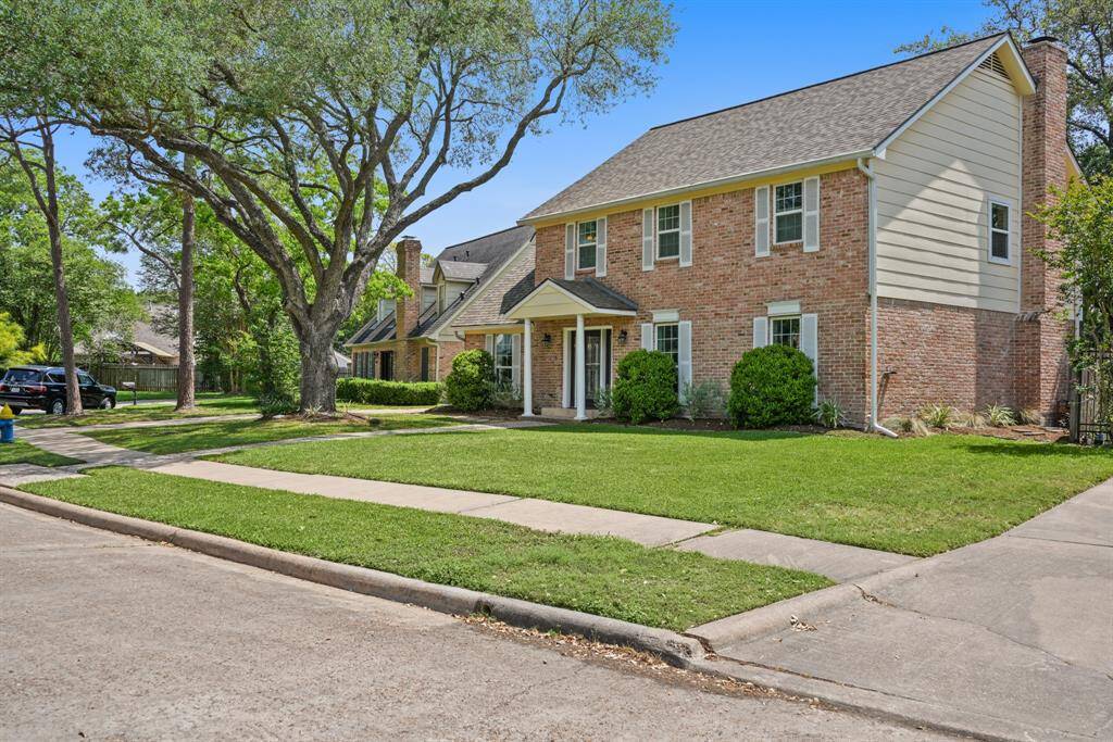 Come and see this beautiful home!
