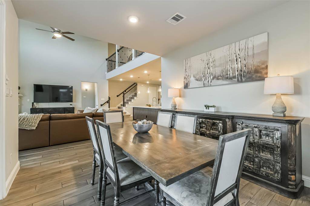 This breakfast room adjoins the kitchen and living room but sits just enough apart for peaceful dining.