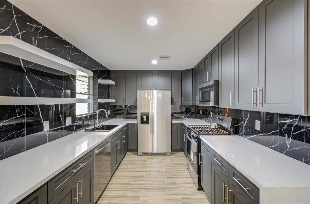 Welcome to 1939 Woodvine