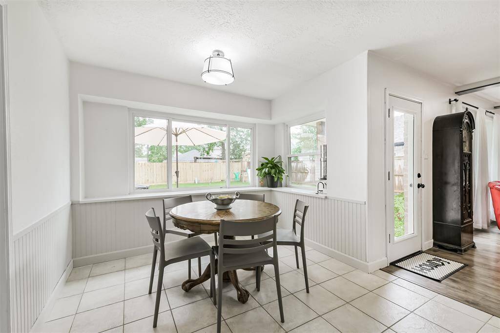 The windows are overlooking the backyard and have a small ledge in front, perfect for any plant life.