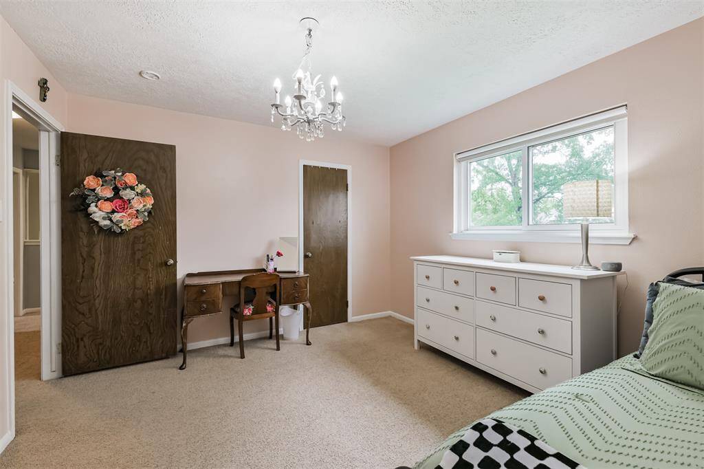 The natural light in all these rooms really fills the space.