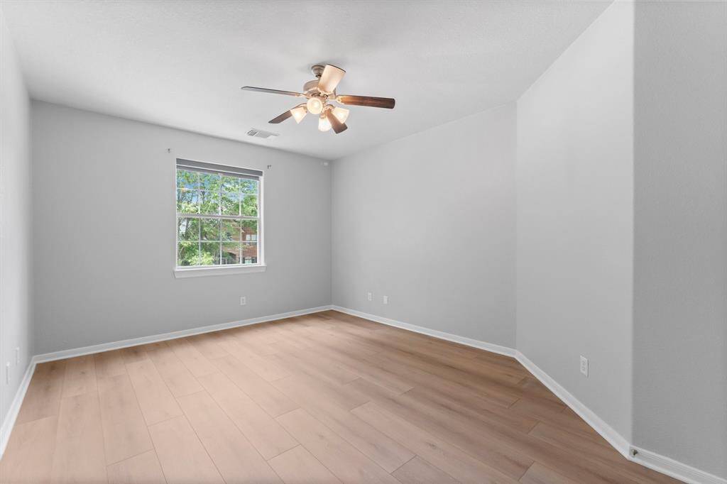 Bed 3 upstairs offers a large walk in closet and en-suite bathroom.