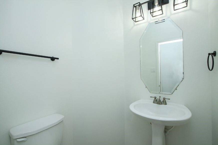 Downstairs guest bathroom