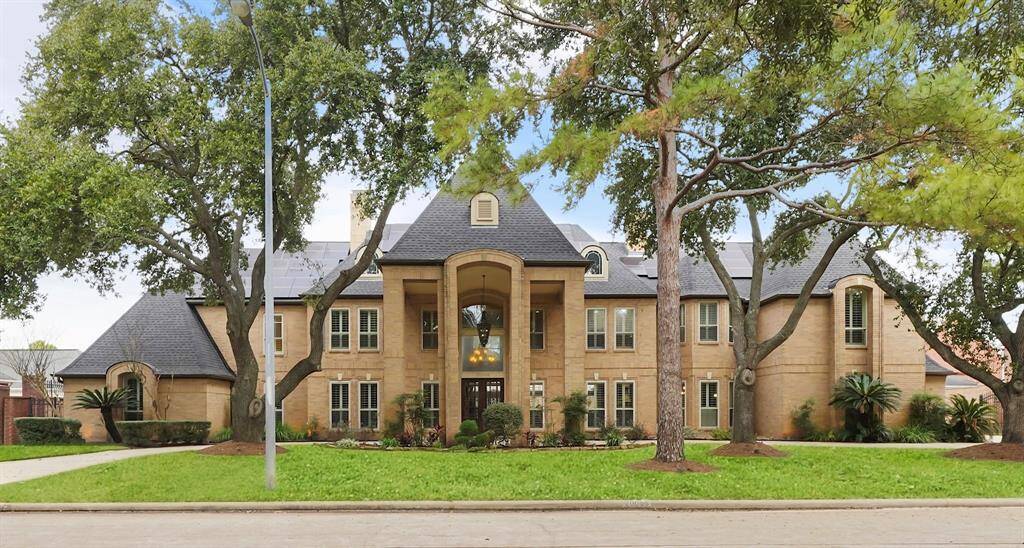 Experience unparalleled luxury in this massive home that truly has it all. Boasting 5-6 spacious bedrooms and 6 full bathrooms plus 2 half bathrooms, this residence is designed for comfort and sophistication.