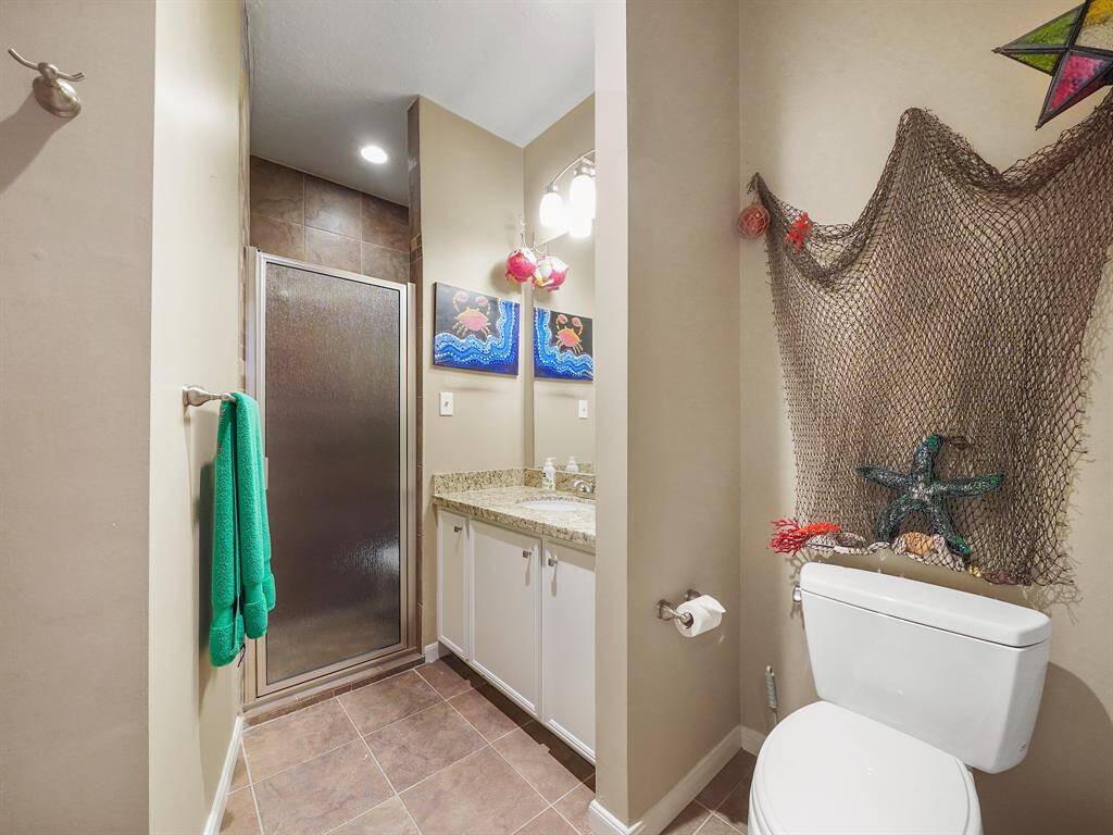 Full bathroom within the enclosed patio space!