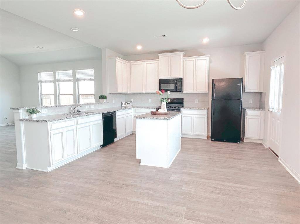 Breakfast Dining Area