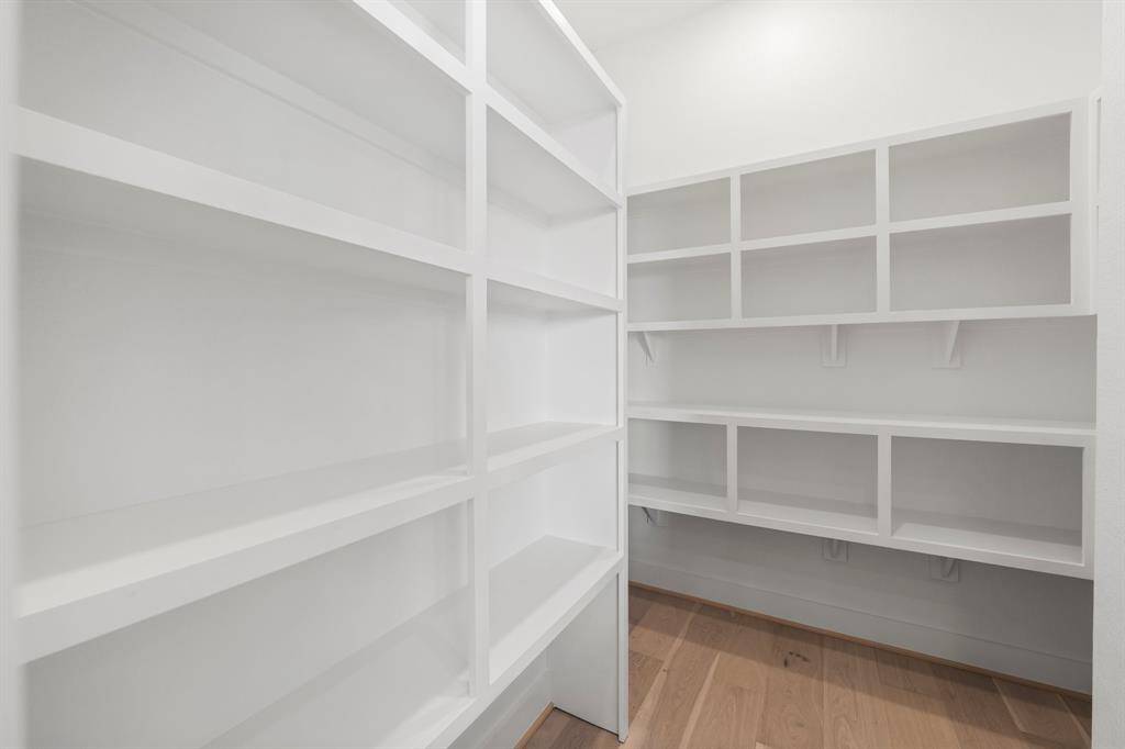 Spacious Walk-in Kitchen Pantry