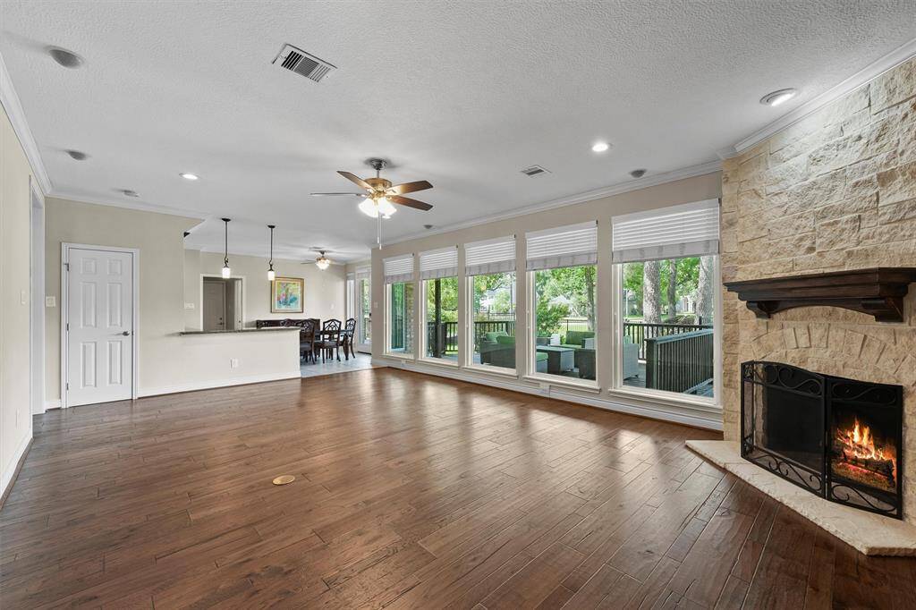 The living room is open to the breakfast room.