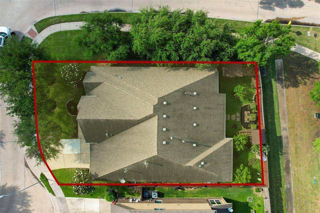 prime corner lot with neighbor ONLY on 1 side!