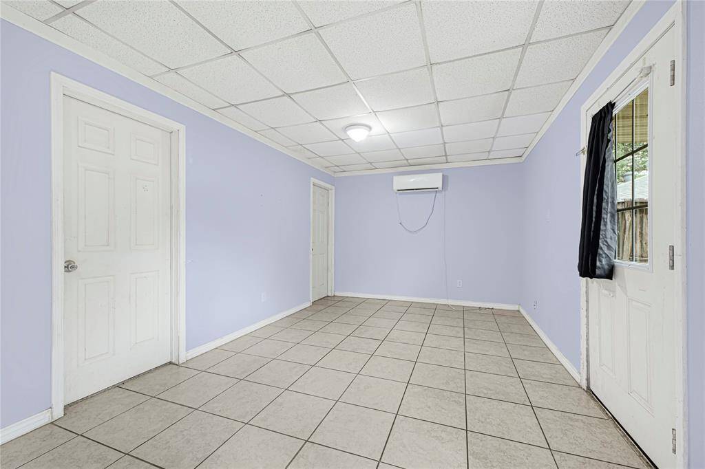 BACK APARTMENT/GUEST HOUSE