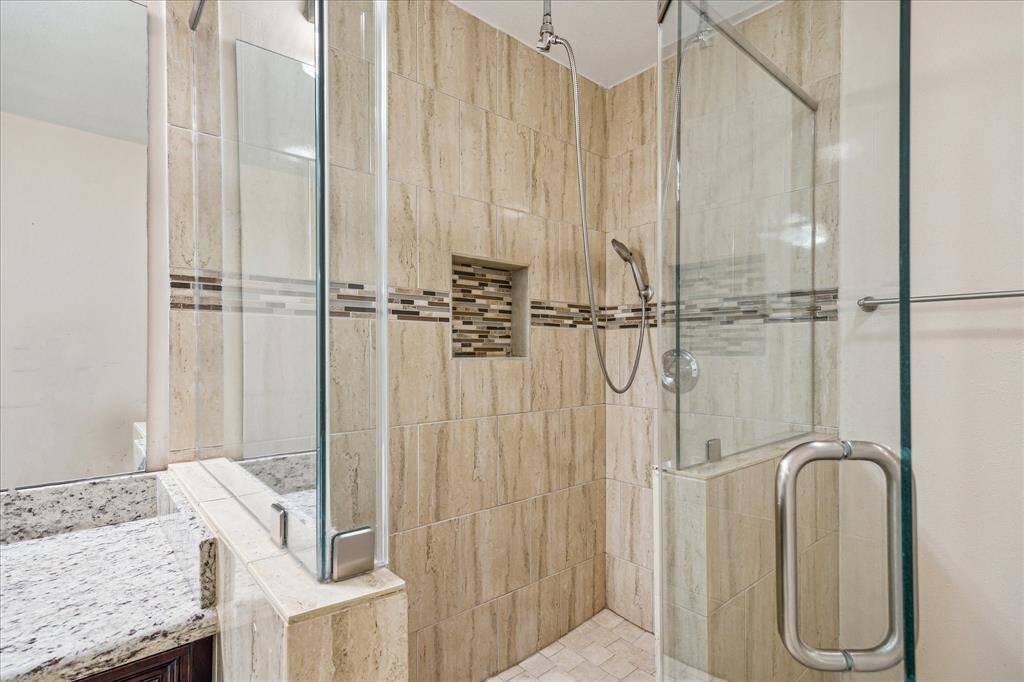 Primary oversized shower