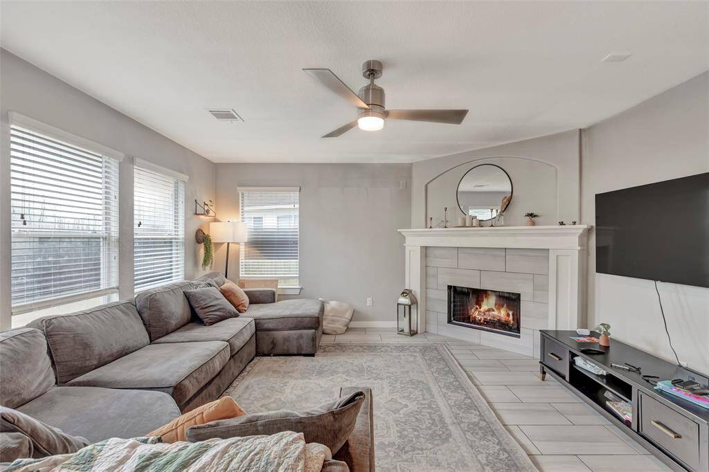 Another view of the living room.