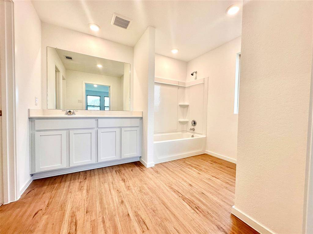 Spacious Primary bath