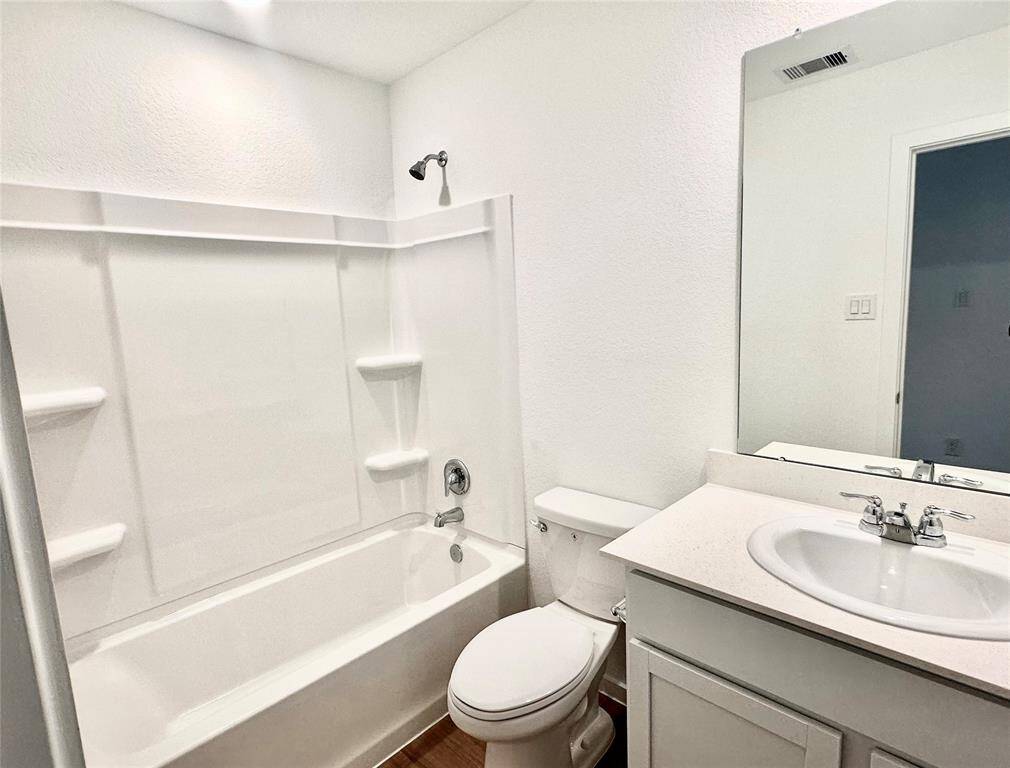 Another bathroom
