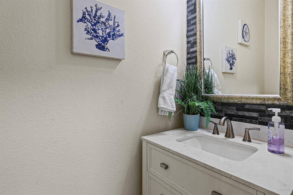 Powder room