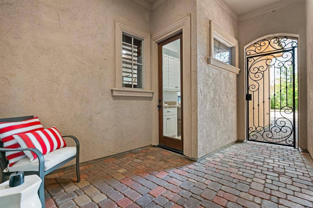 Private, gated Casita entry.