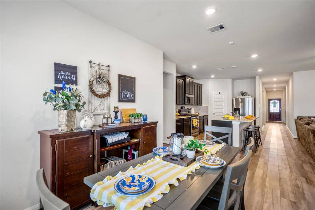 Plenty of space in your large dining area.