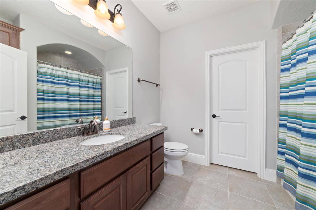 All secondary bedrooms are huge!  No sharing bathrooms each bedroom has it's own bathroom.