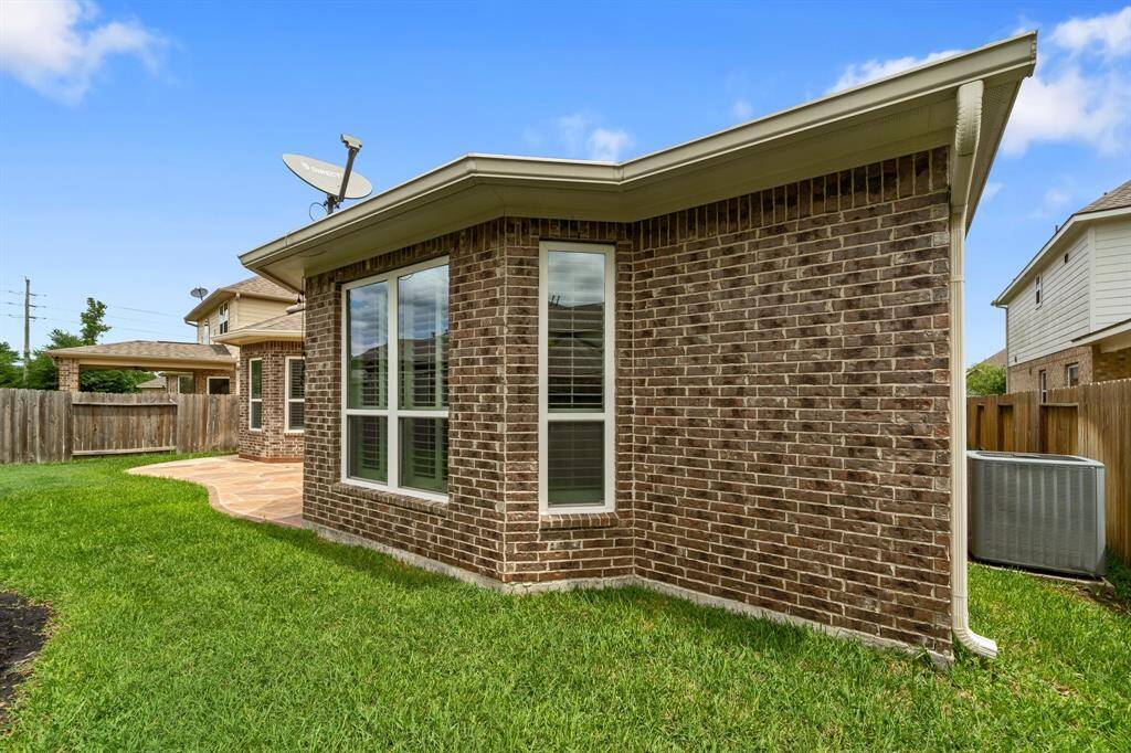 This backyard is just waiting for your personal touch.