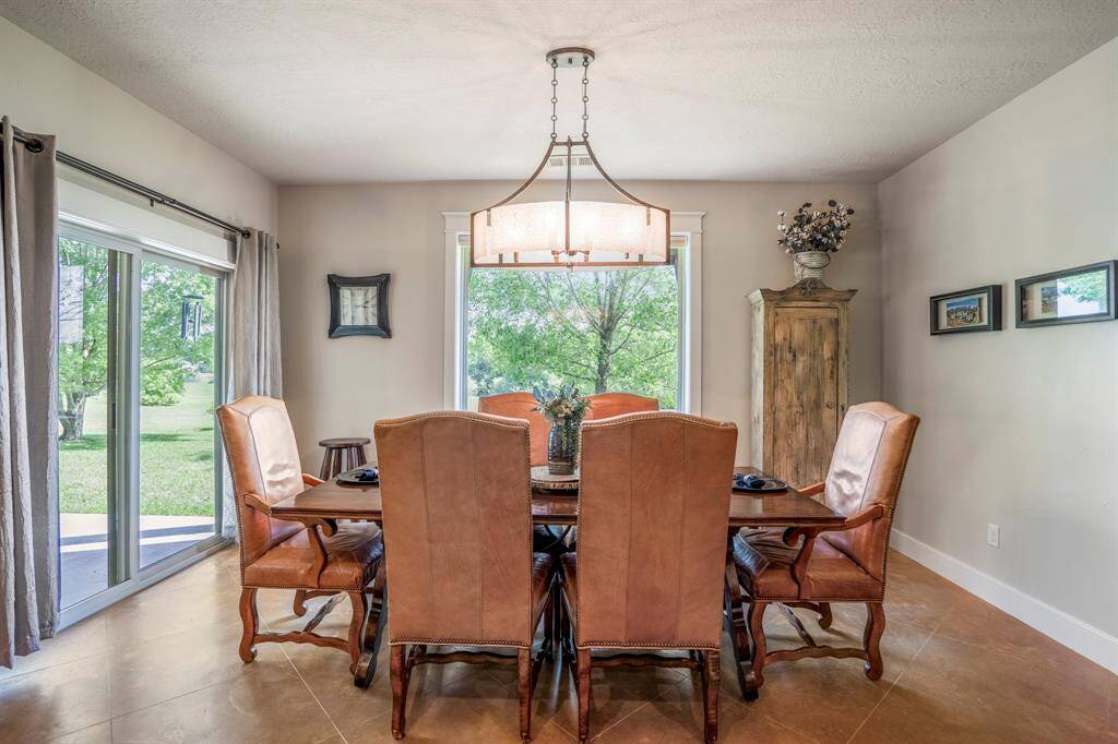 Main home dining area 2