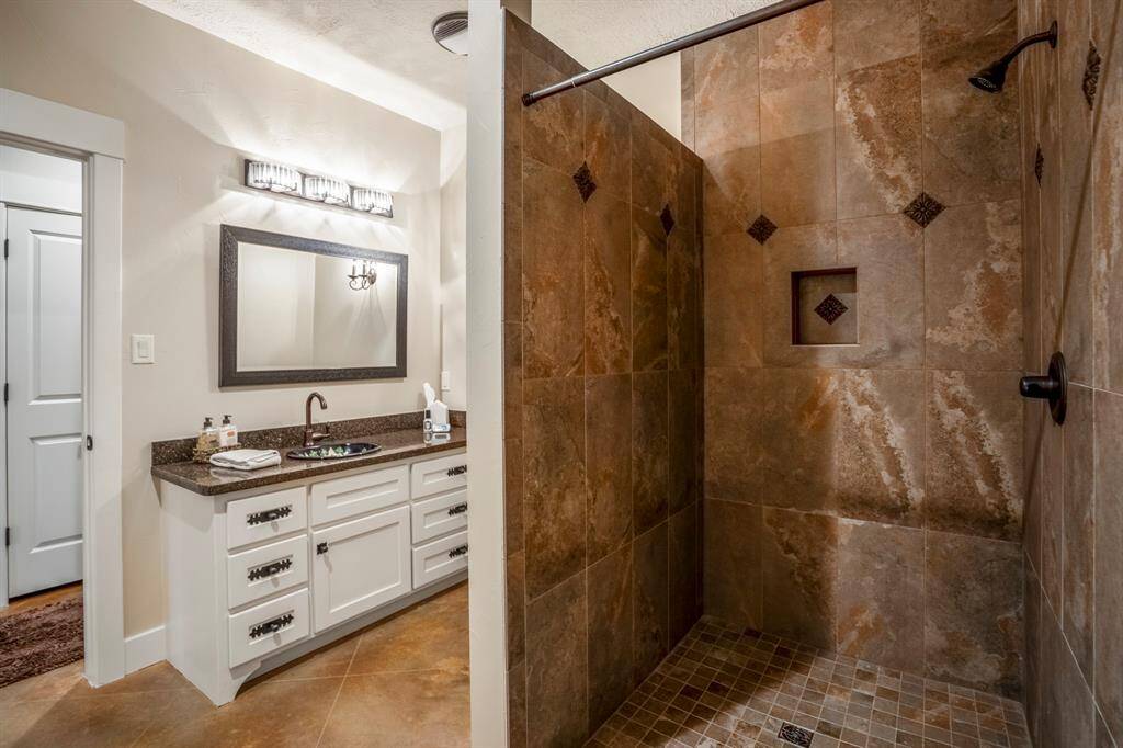 Main home guest bath