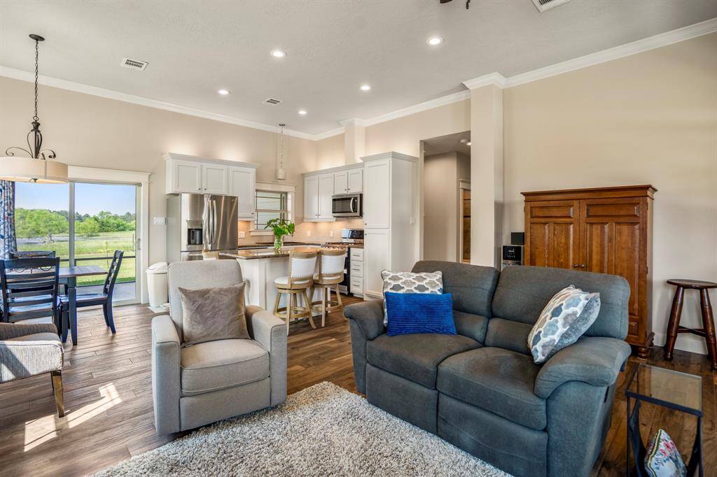 Guest home living room 2