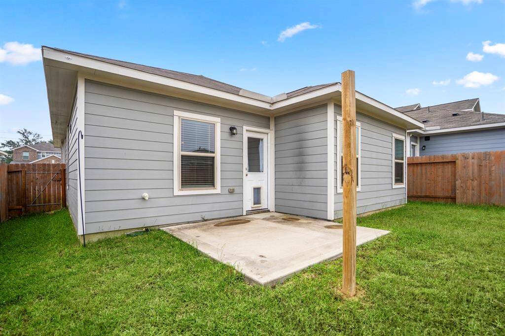 There is a canopy that attaches to the pole and provides cover during the day.  Seller will leave the cover with the property.