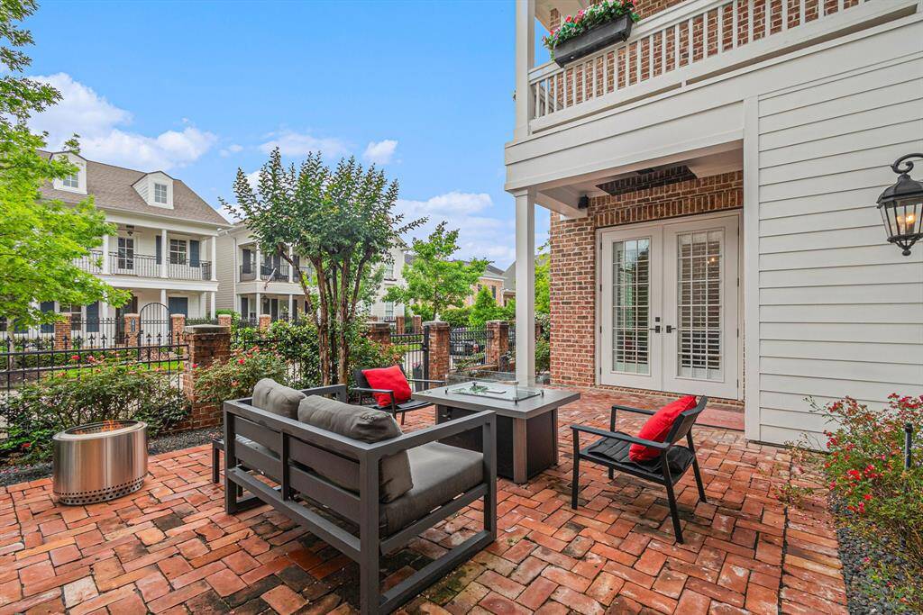 Another view of the front porch and entertaining area.