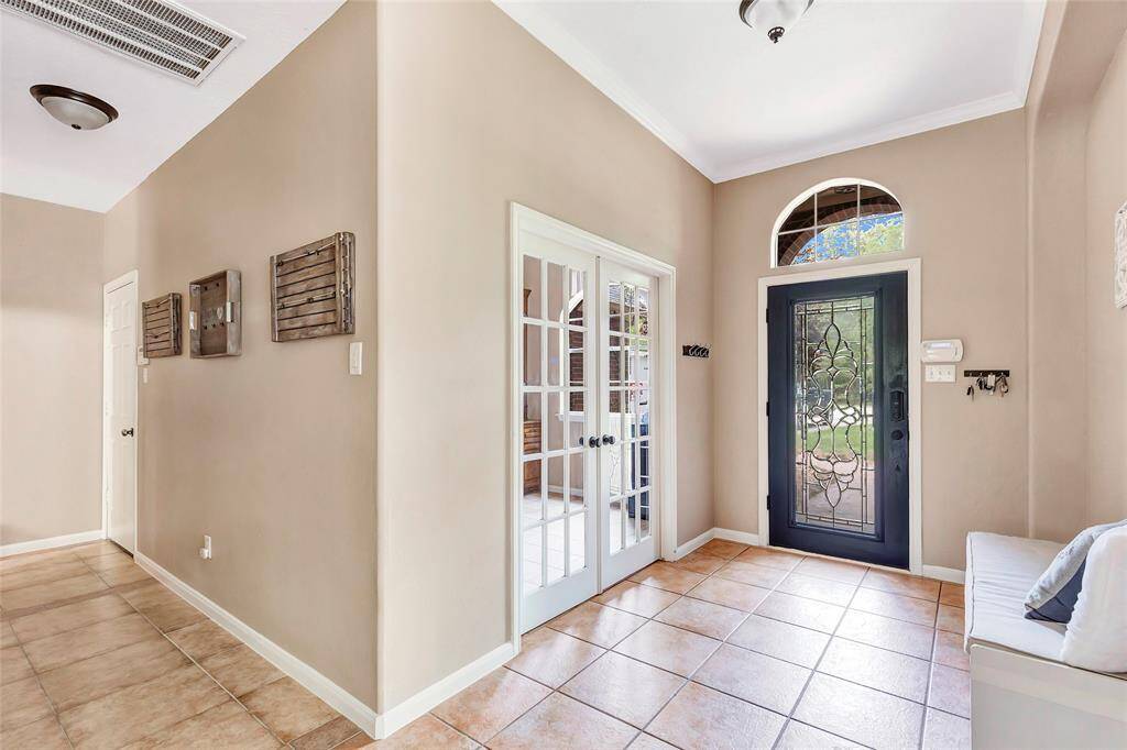 Entry with Home Office
