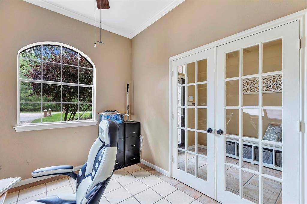 Home Office with Built in Shelves
