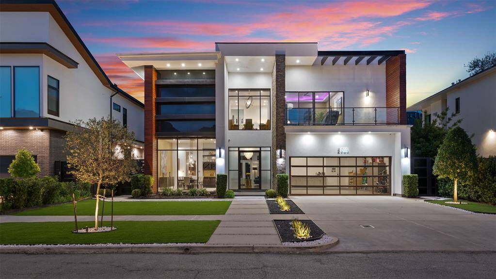 Welcome to 2703 Westgrove Lane