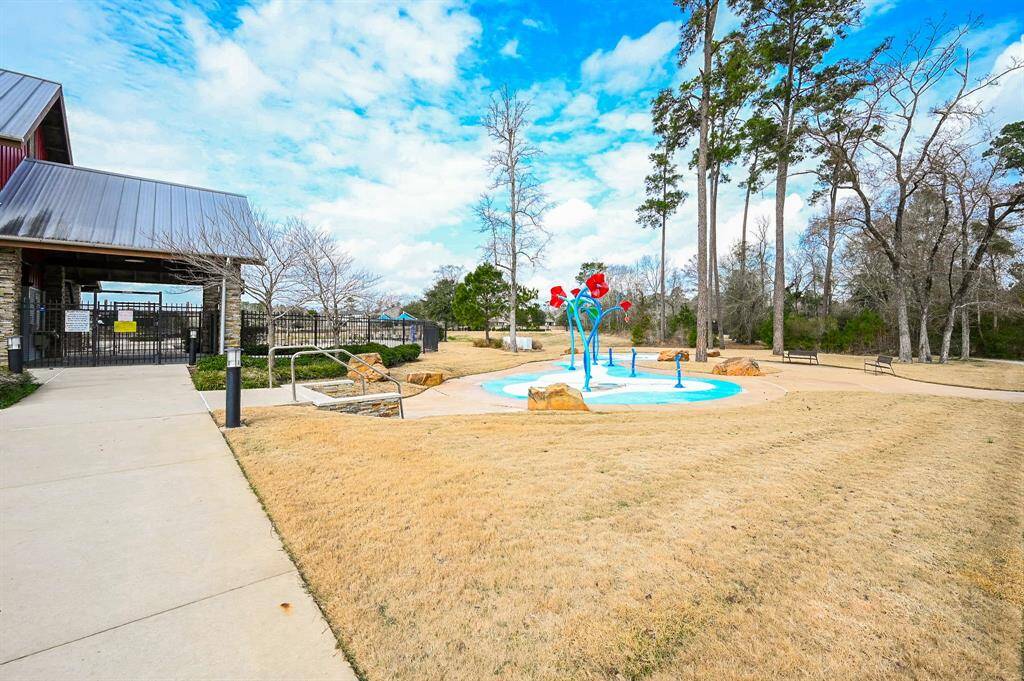 Isn't this kids play space fun?