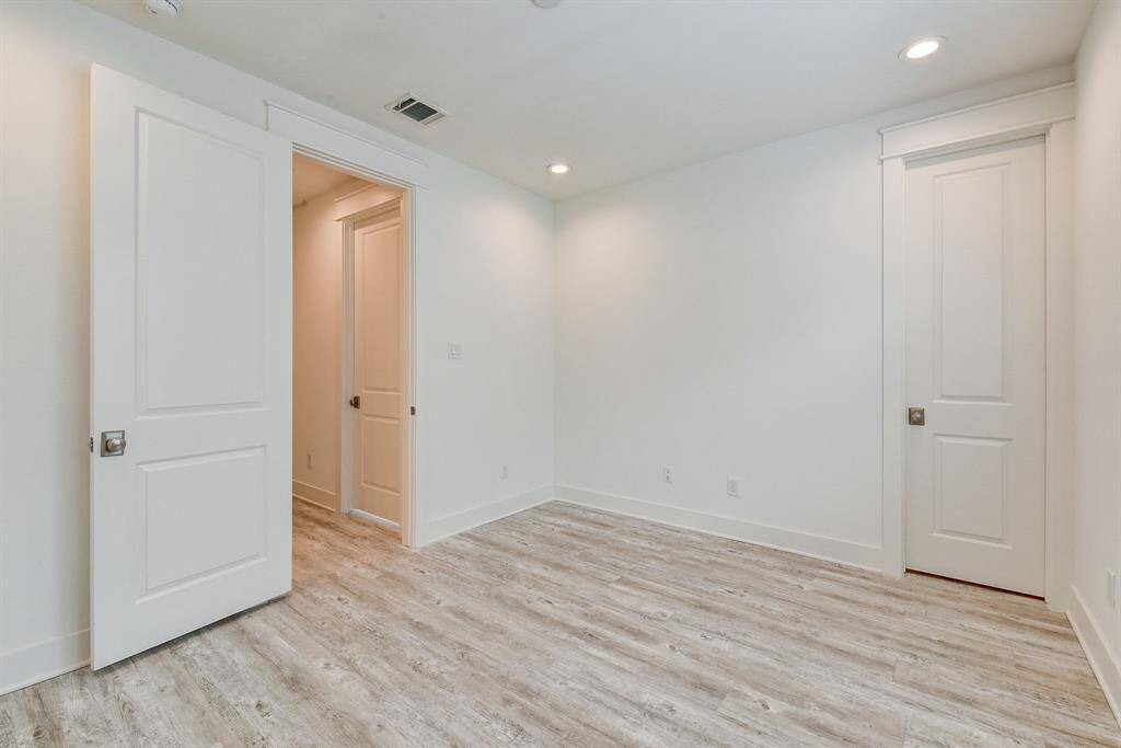Photos depict a model home built on the same floor plan as the listed property. Variations may exist; visit in person for accurate details