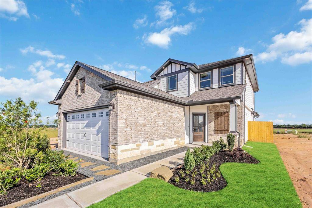 Please meet with the sales consultant first at the model home.