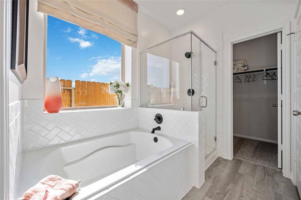 Please meet with the sales consultant first at the model home.