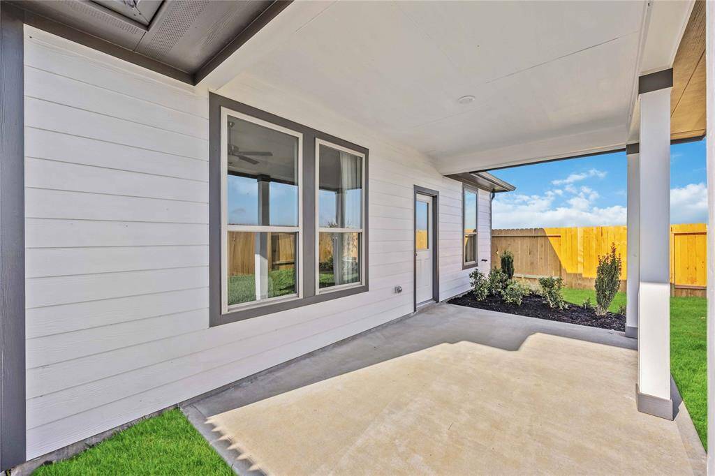Please meet with the sales consultant first at the model home.