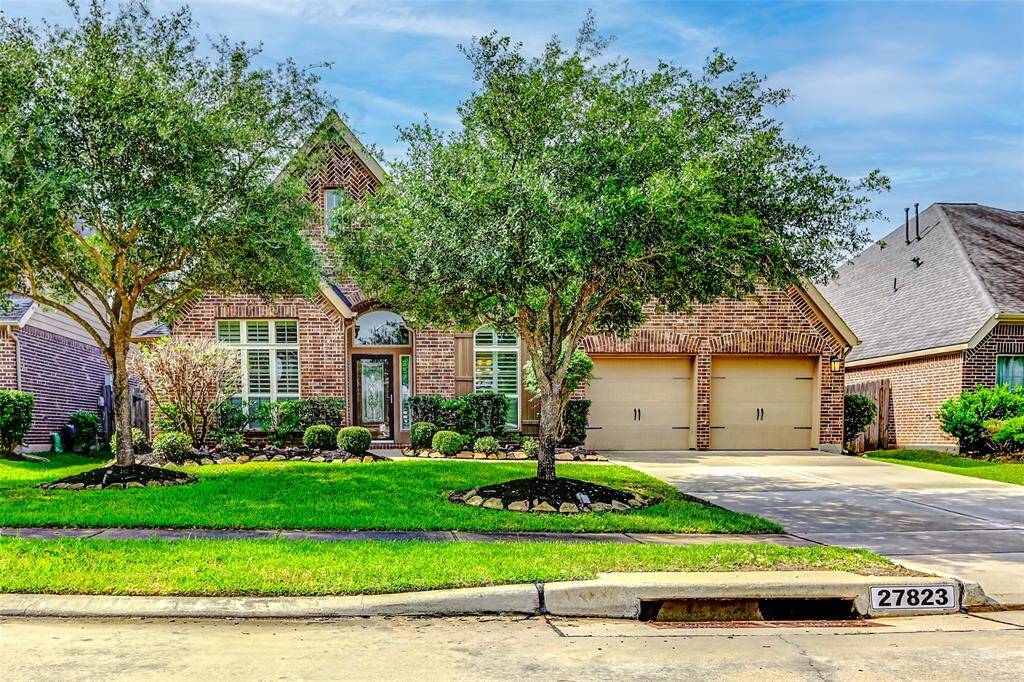 This section of Firethorne is gated and zoned to highly rated Katy ISD schools.
