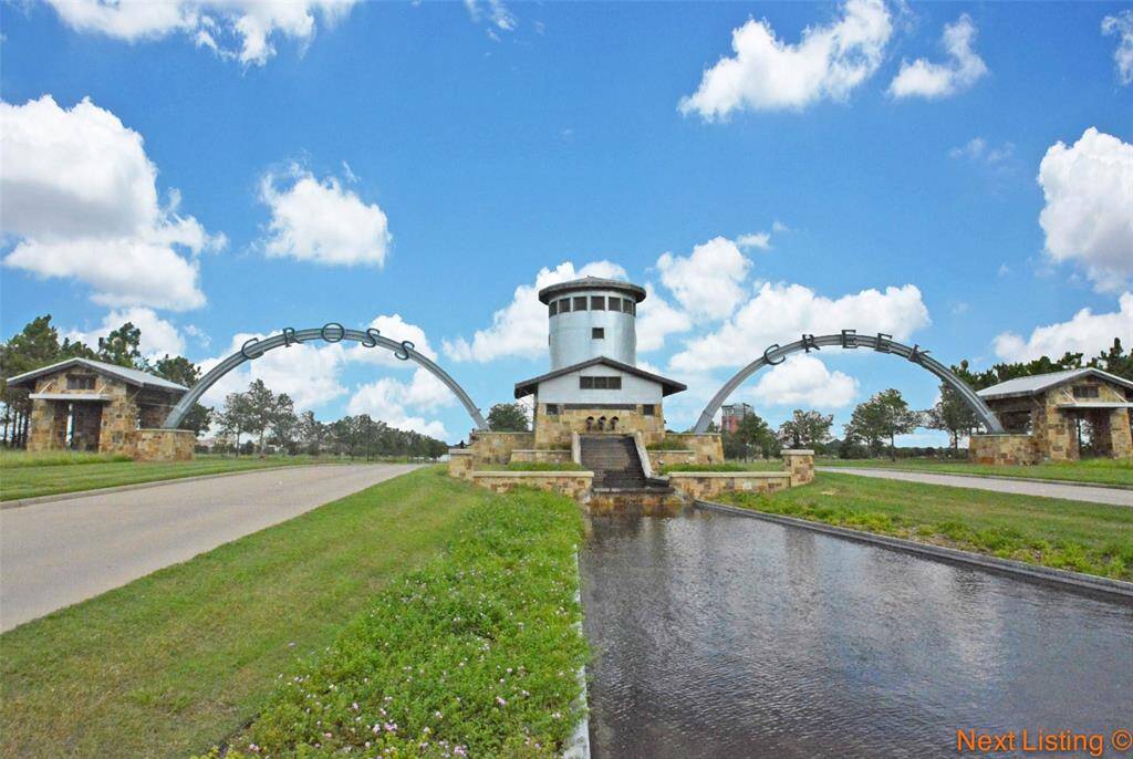 Highly acclaimed Cross Creek Ranch.  A master plan community in Fulshear with acclaimed KATY ISD Schools