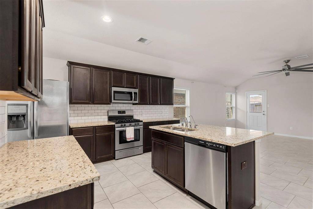 Open Kitchen