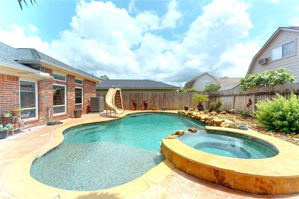 Hot Tub and Pool