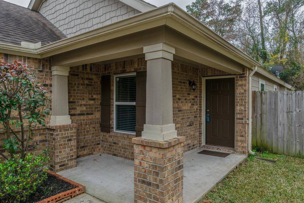 Cute front porch entrance to this super cute home!