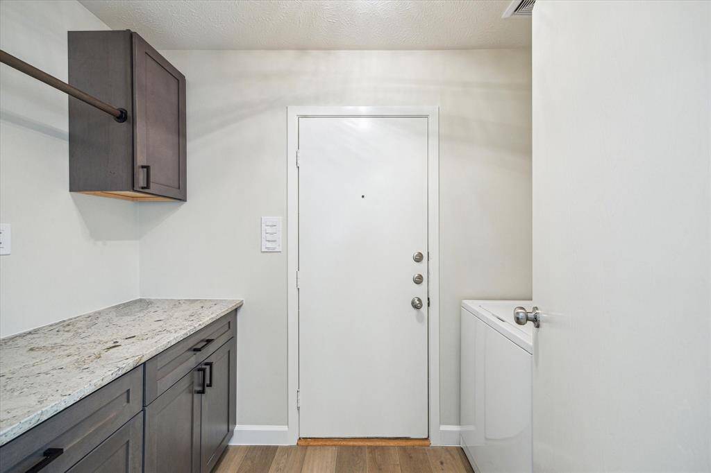 Great storage in the laundry room