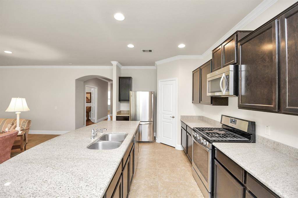 Abundant prep space offers the pickiest Chef plenty of options.