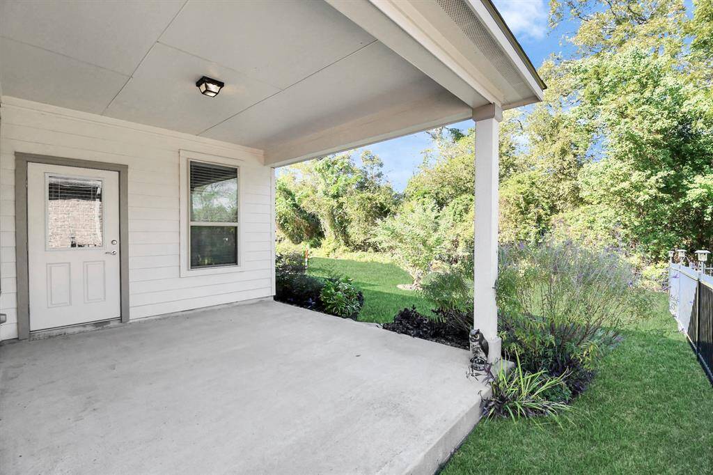 The back patio offers privacy - no back neighbors