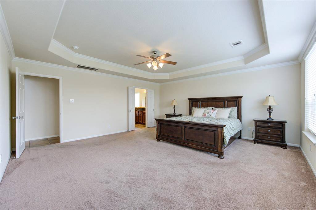 MASTER BEDROOM (View 1)