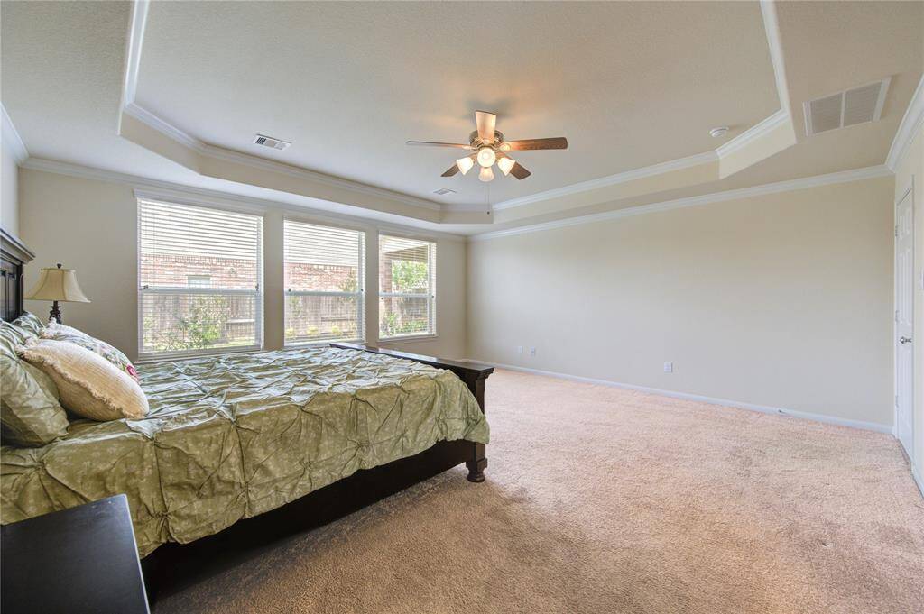 MASTER BEDROOM (View 2)