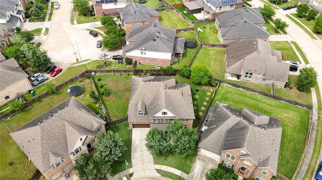House in the Middle (cul-de-sac)