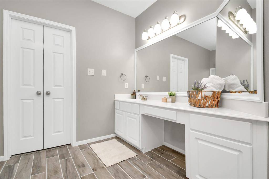 primary bathroom has plenty of space